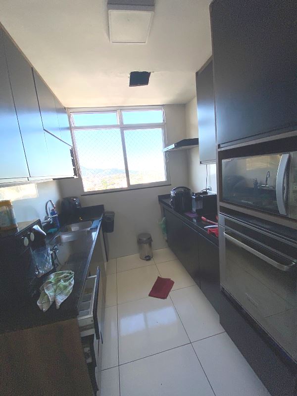 Amplo Apto 150m² Varanda 3 Qtos e Dependências Rua Xingu Freguesia JPA