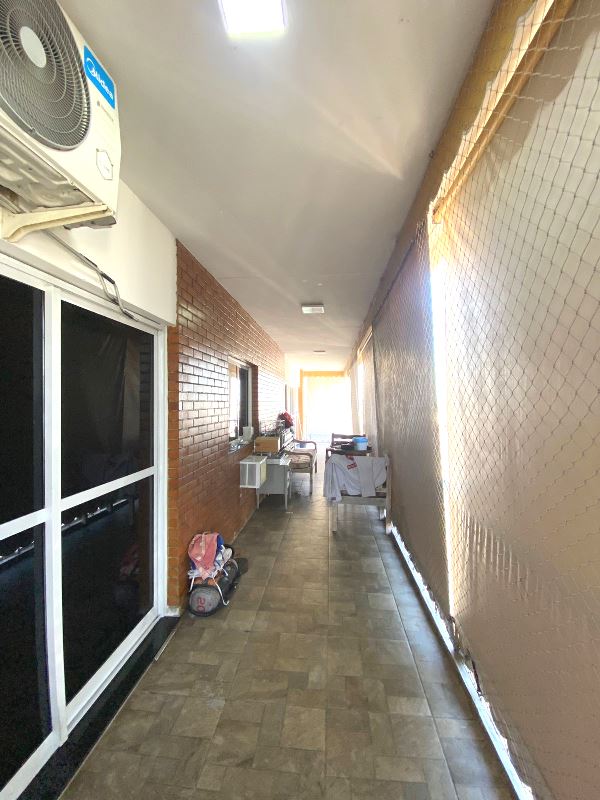 Amplo Apto 150m² Varanda 3 Qtos e Dependências Rua Xingu Freguesia JPA