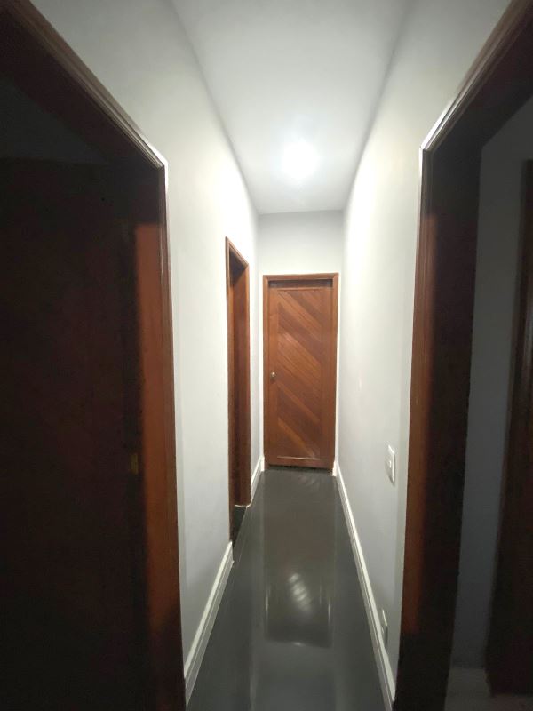 Amplo Apto 150m² Varanda 3 Qtos e Dependências Rua Xingu Freguesia JPA