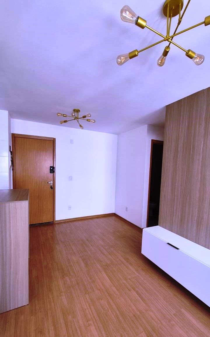 Ótimo Apto Varanda 2 Qts no Residencial Amaro