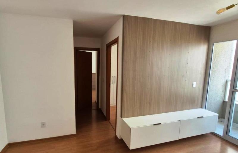 Ótimo Apto Varanda 2 Qts no Residencial Amaro