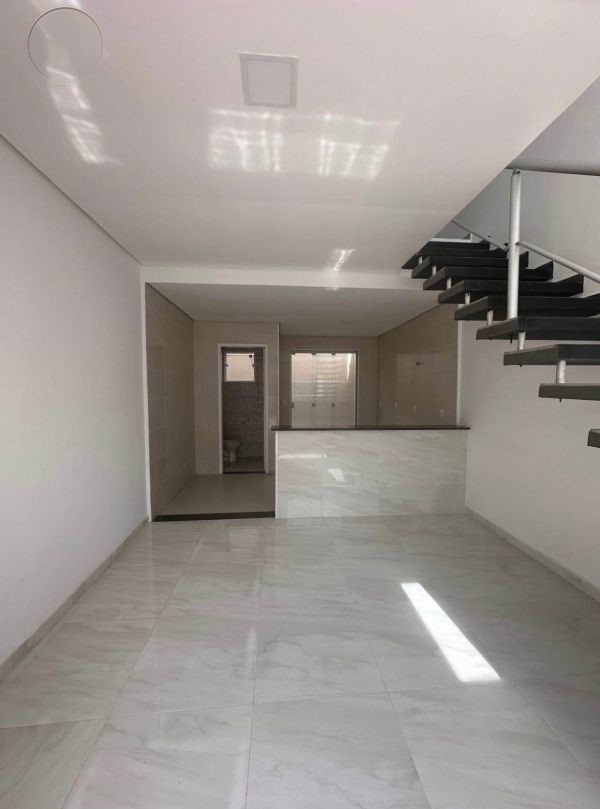 Lindo Sobrado com Ótima Localização