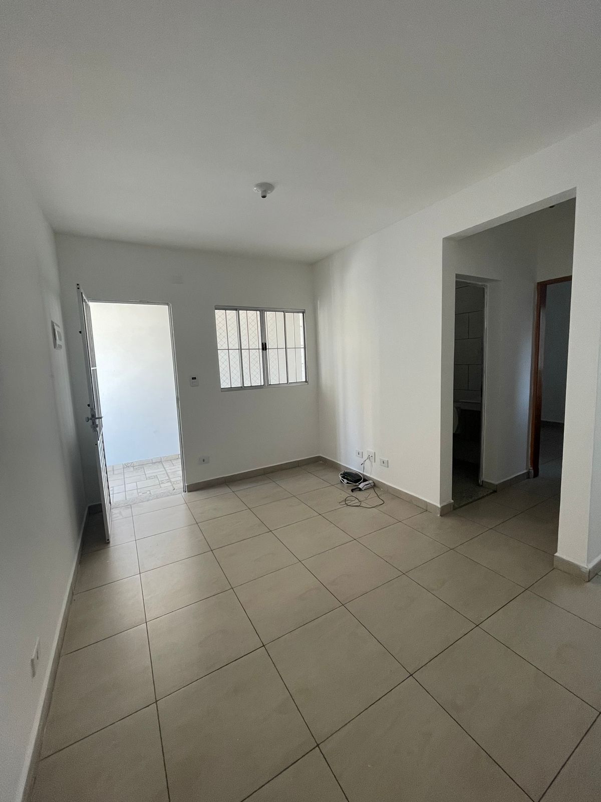 OPORTUNIDADE PARA INVESTIMENTO - PRÉDIO RESIDENCIAL CONTENDO 07 APARTAMENTOS (JÁ COM RENDA MENSAL) - PROX A AV. MUTINGA