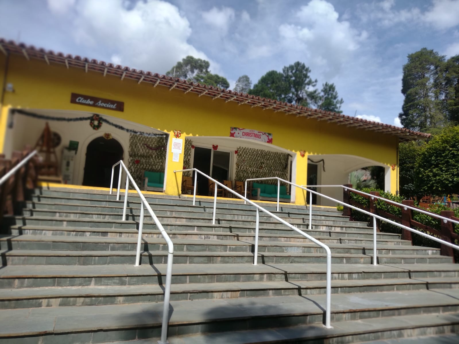 Excelente terreno plano à venda com 228m² - Condomínio Fechado - Cotia/SP