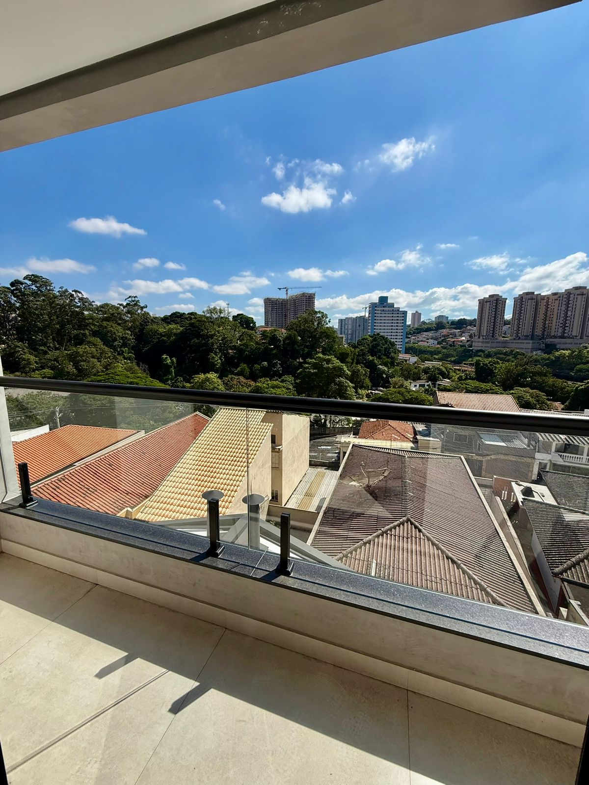Excelente Sobrado Novo à Venda no Jardim Felicidade – 245m² 