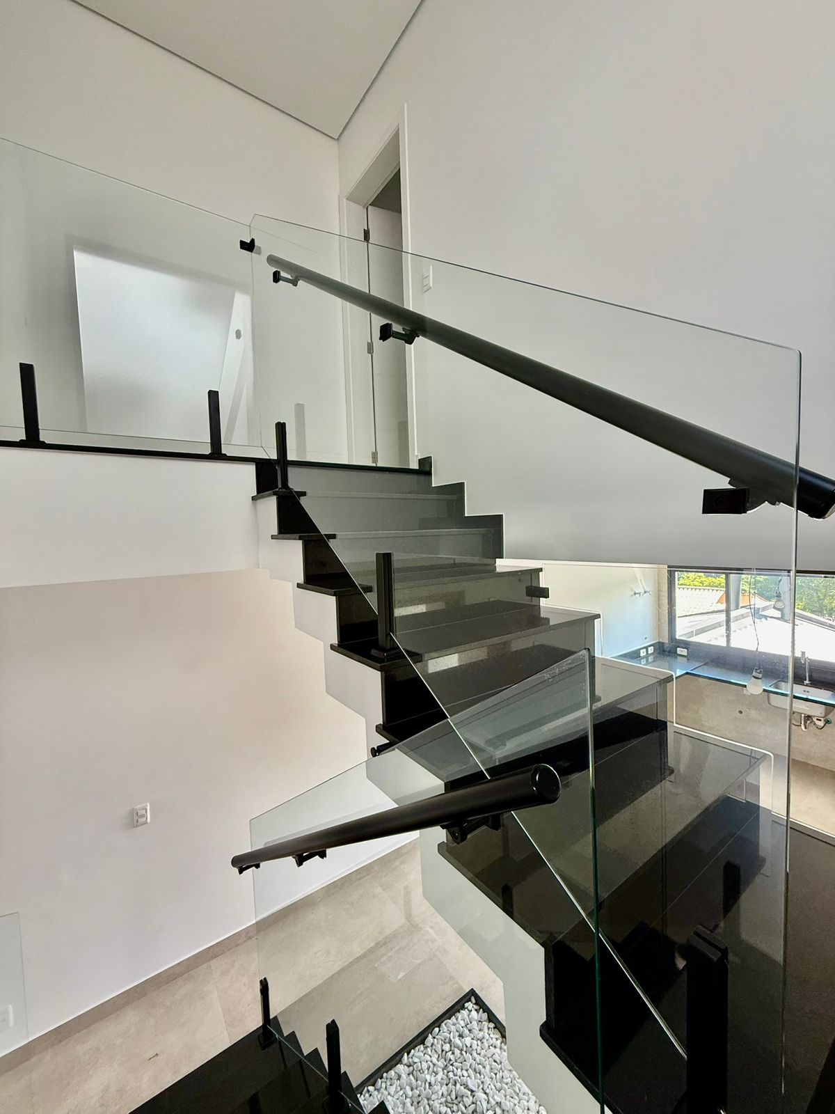 Excelente Sobrado Novo à Venda no Jardim Felicidade – 245m² 