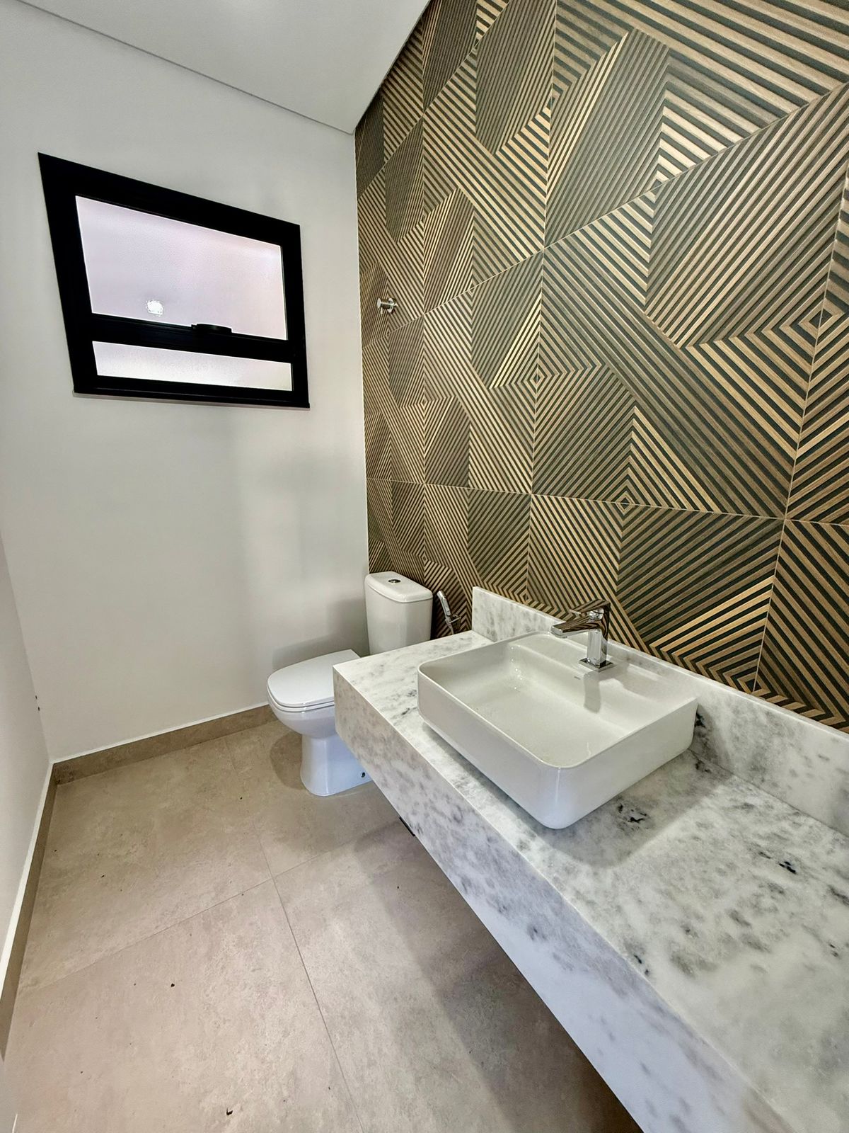 Excelente Sobrado Novo à Venda no Jardim Felicidade – 245m² 
