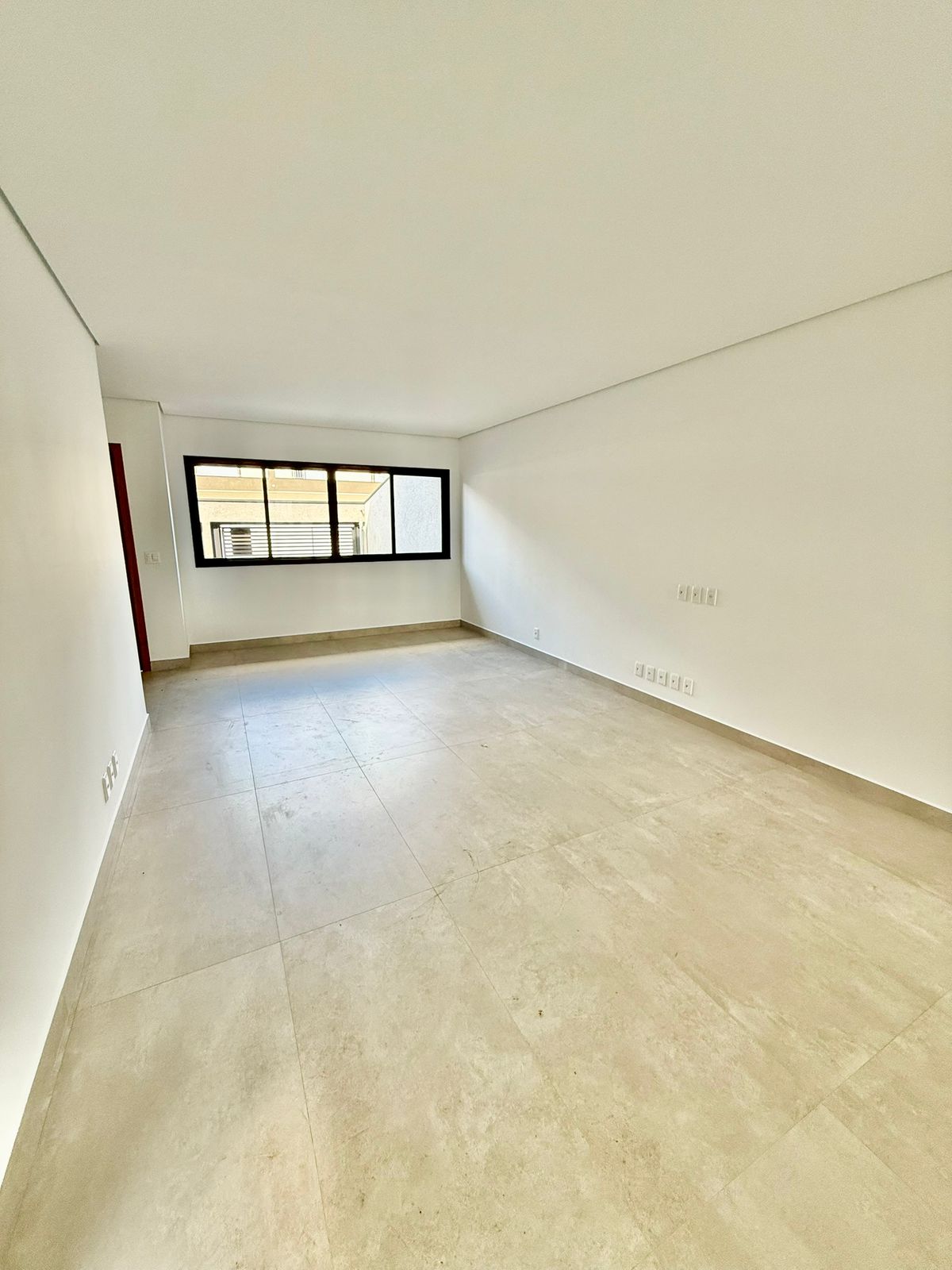 Excelente Sobrado Novo à Venda no Jardim Felicidade – 245m² 