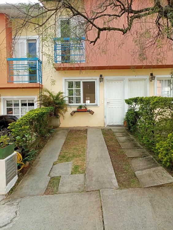 Casa com Área Gourmet no Condomínio Vila de Espanha – Granja Viana/SP