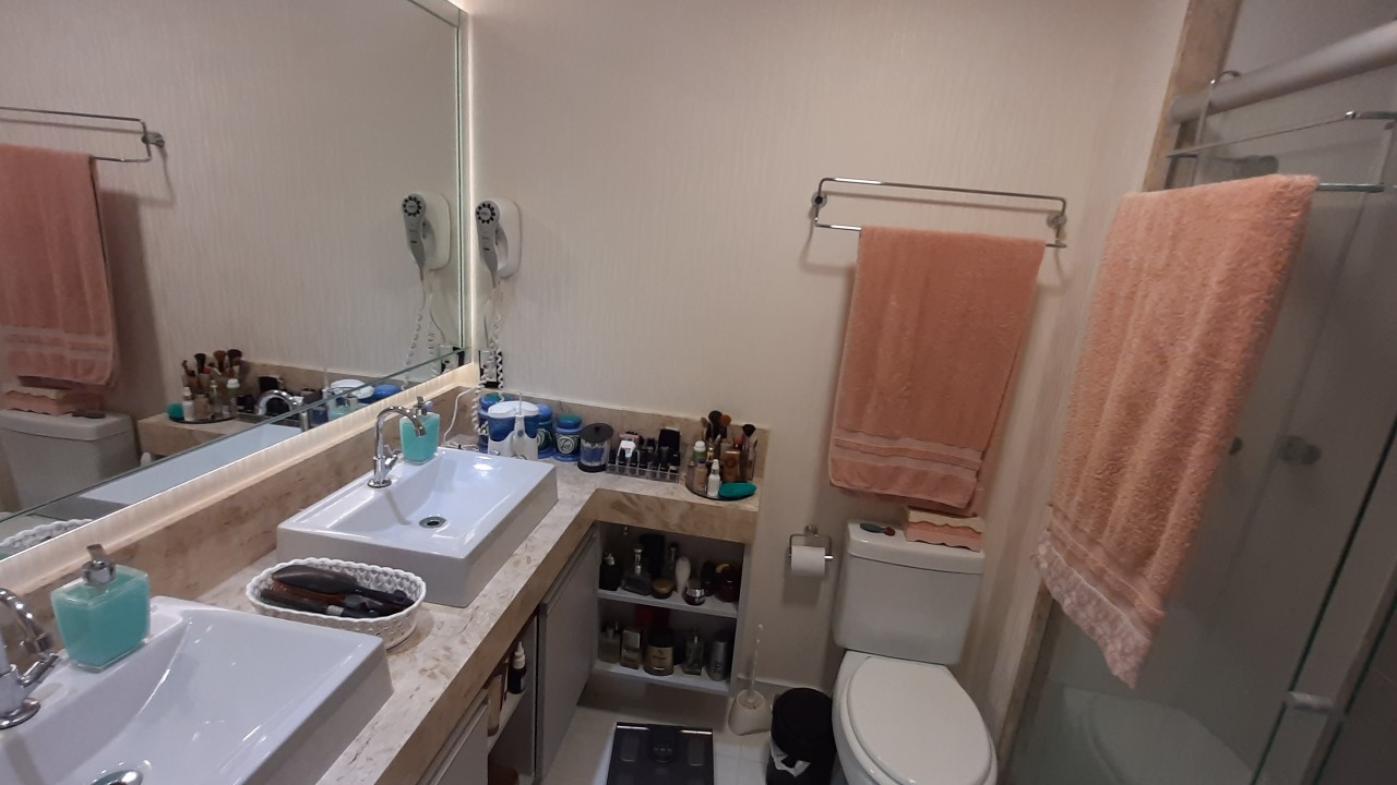 Apartamento em Alphaville Empresarial/ Ed. Splendya I