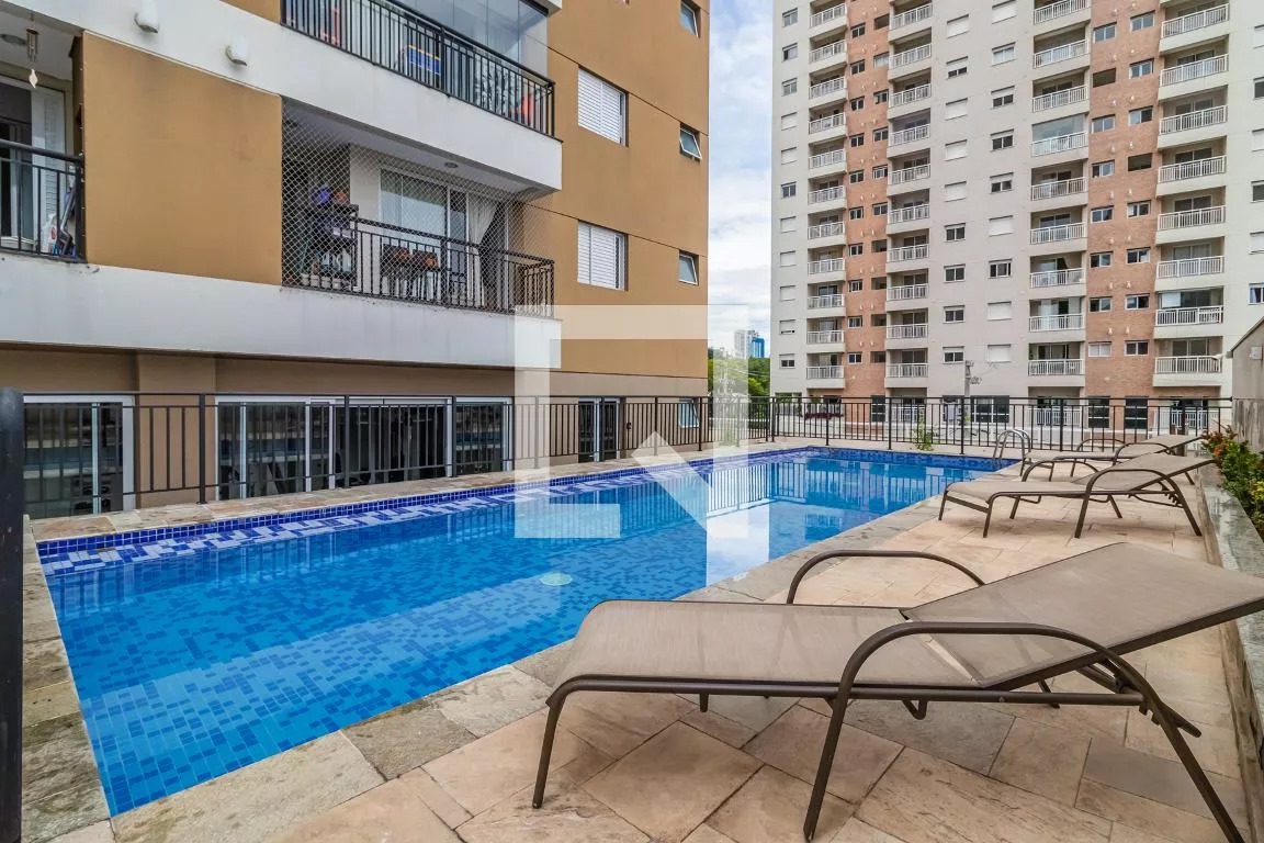 Apartamento em Alphaville Empresarial/ Ed. Splendya I