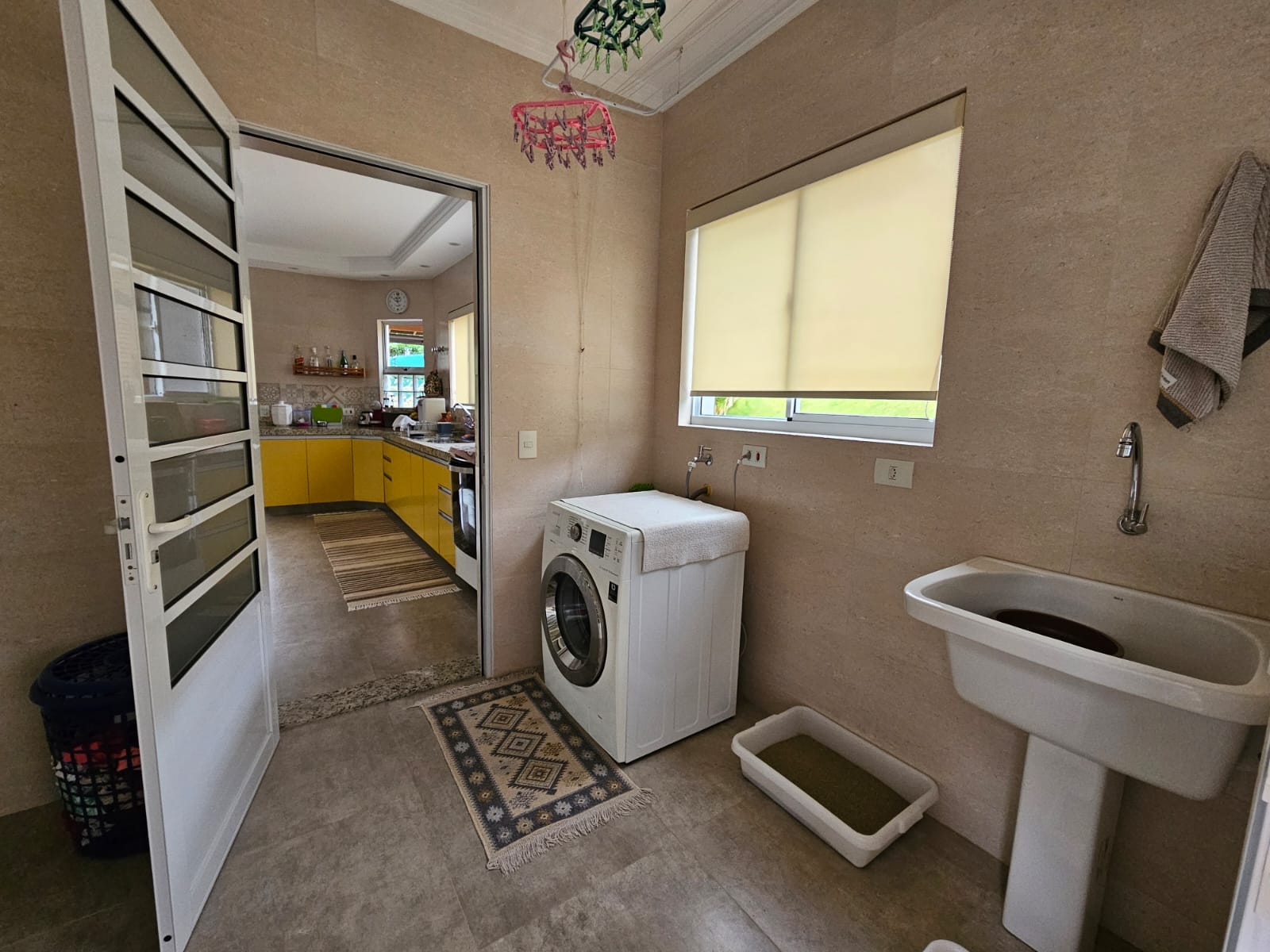 Casa a Venda em Condomínio Beverly Hills-Jandira