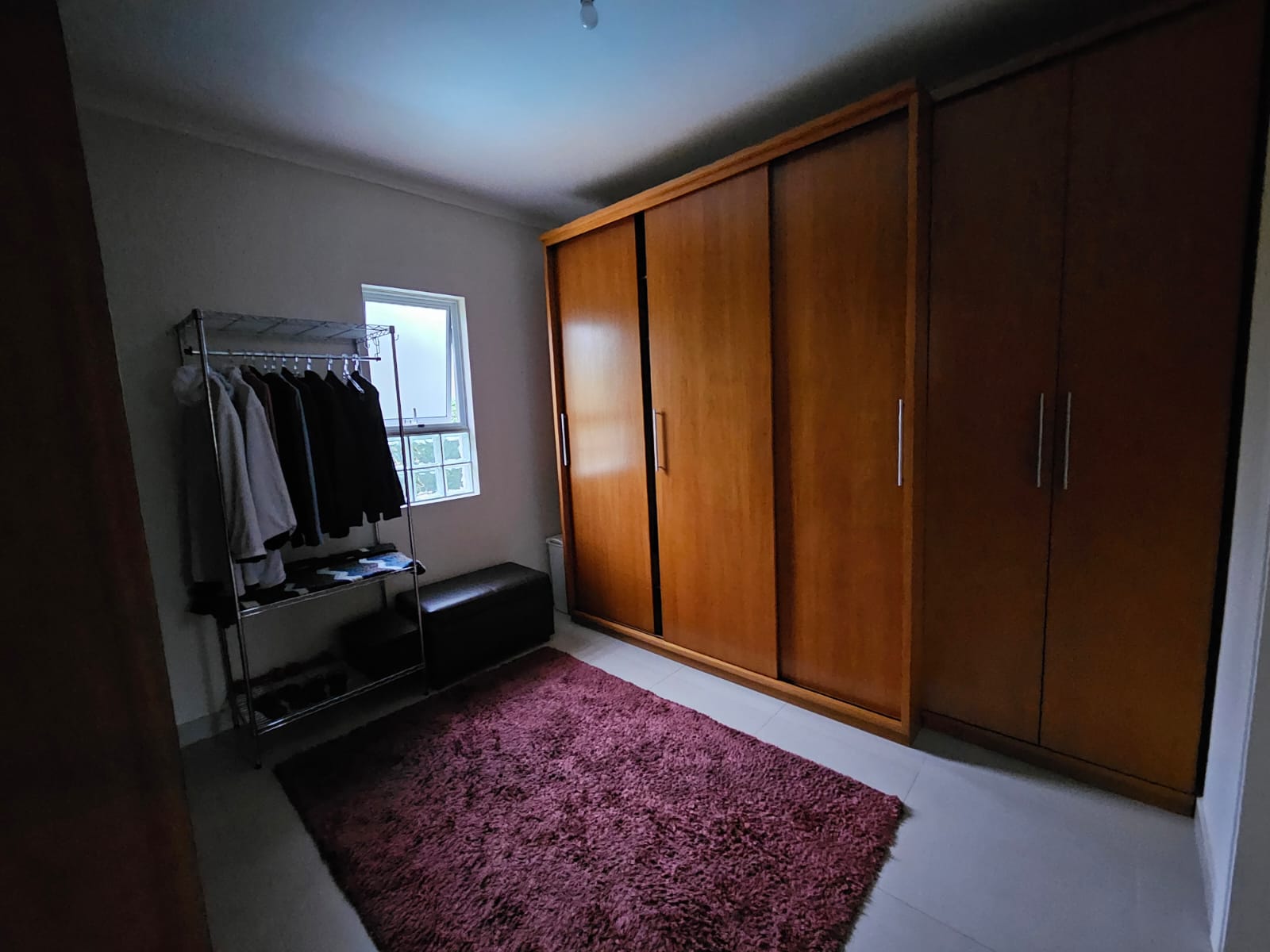 Casa a Venda em Condomínio Beverly Hills-Jandira