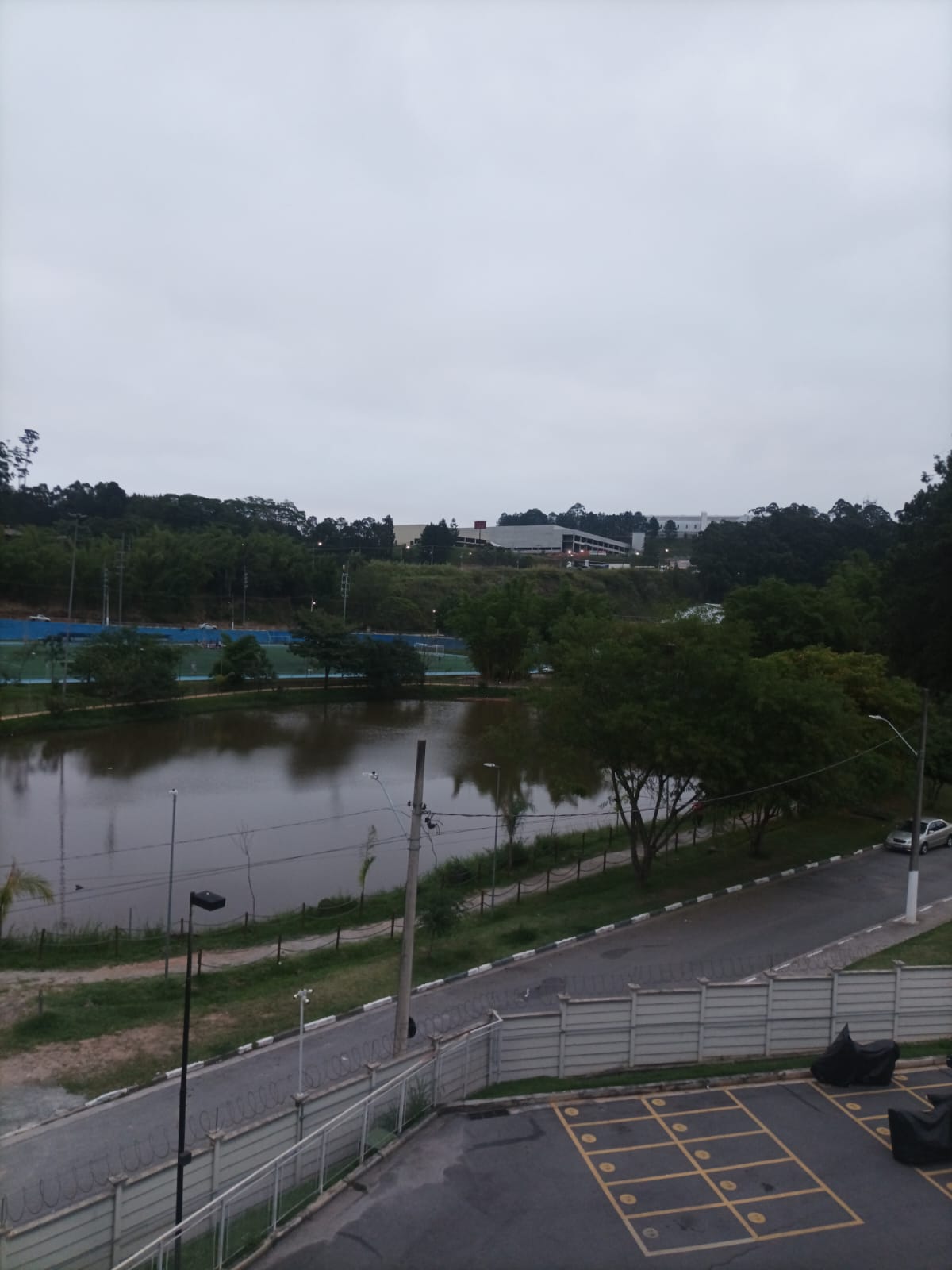 Apartamento a Venda em Condomínio Praça Estação Jandira 