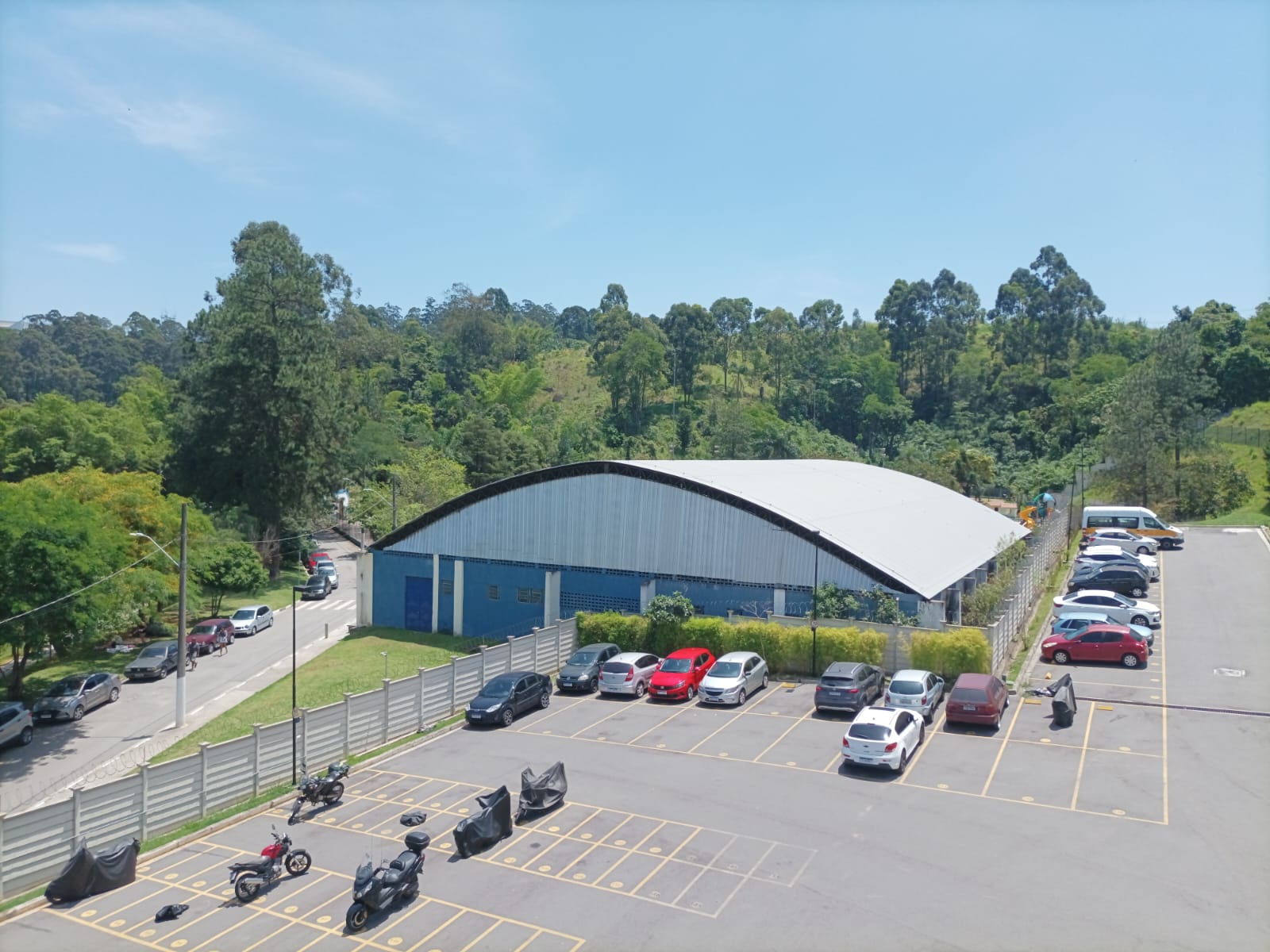 Apartamento a Venda em Condomínio Praça Estação Jandira 