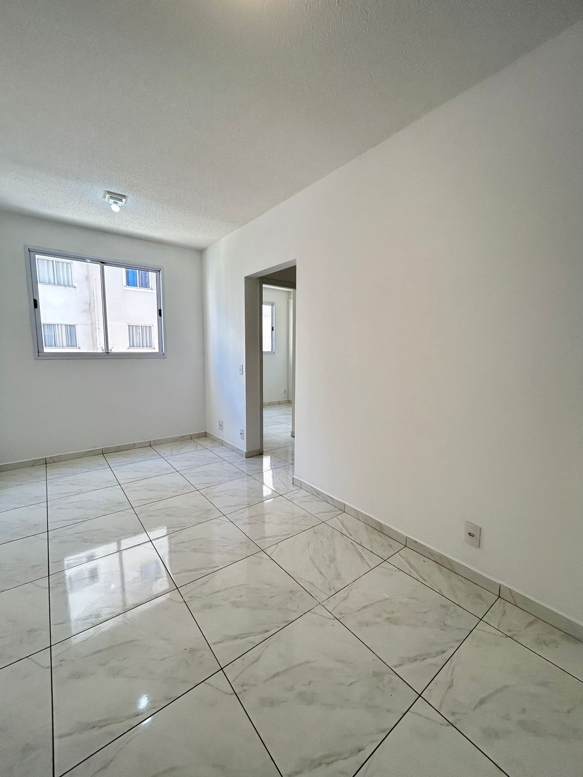 Apartamento a Venda em Condomínio Praça Estação Jandira 