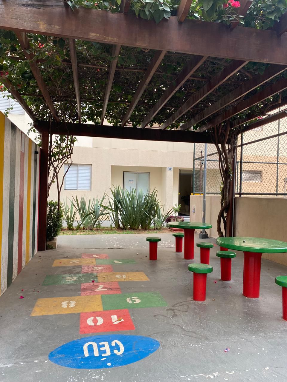 Apartamento à Venda - Condomínio Parque das Acácias - Continental