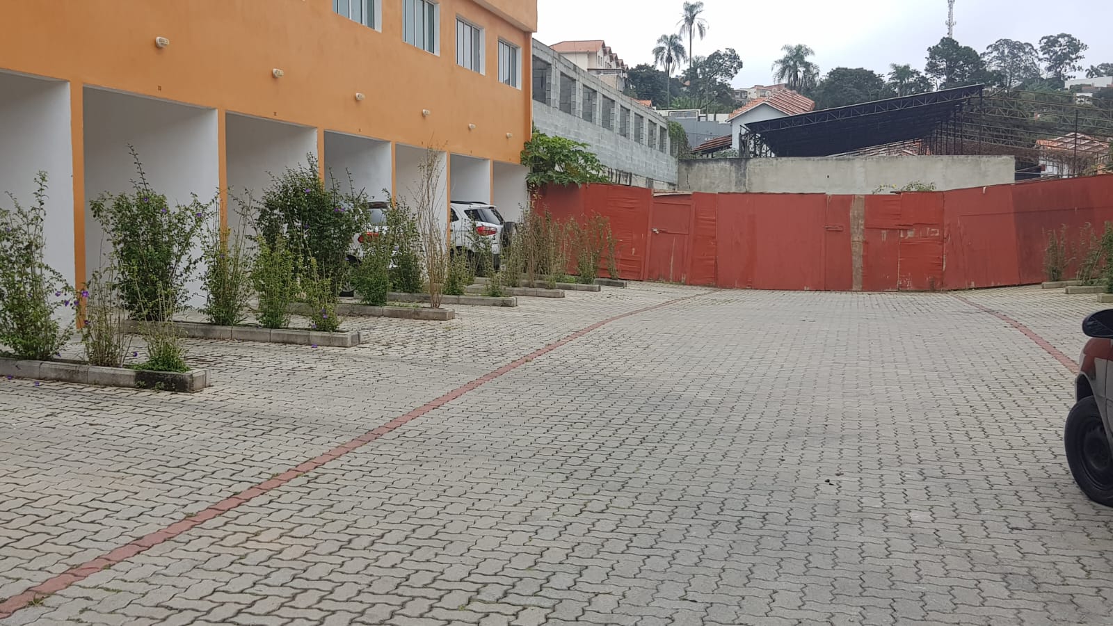 Locação  Casa Geminada no Cond. Residencial Reserva Monte Carlo - Jandira