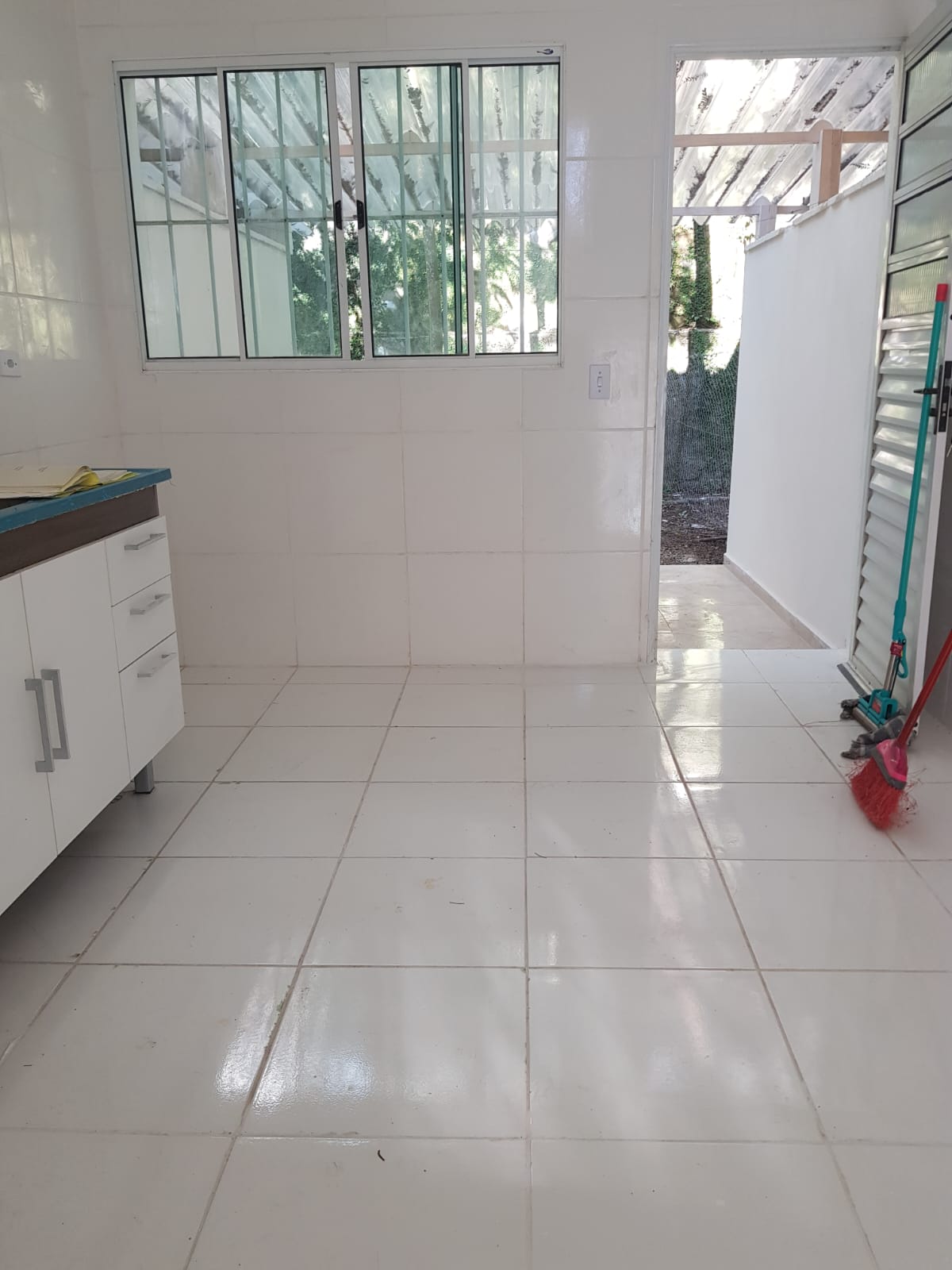 Locação  Casa Geminada no Cond. Residencial Reserva Monte Carlo - Jandira