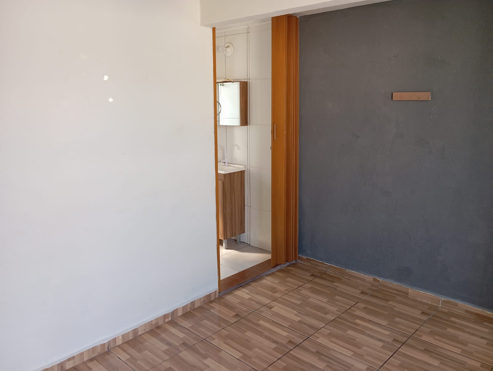 Apartamento à Venda - 2 Dormitórios em Carapicuíba, SP