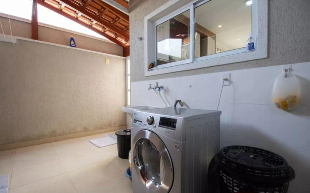 Lindo Sobrado Mobiliado à Venda no Jardim Pestana, Osasco/SP