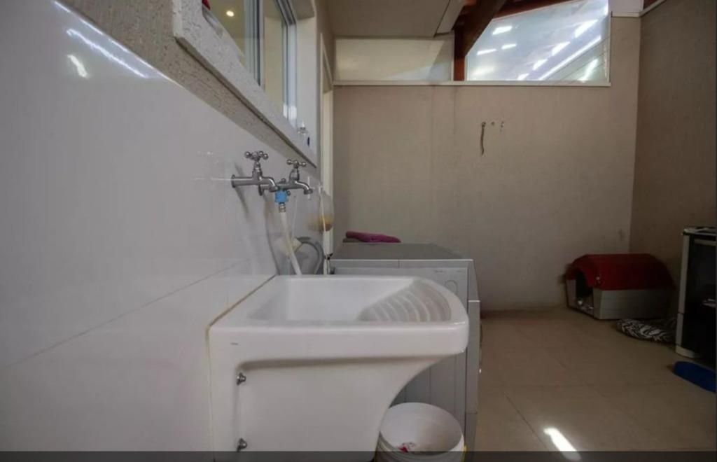 Lindo Sobrado Mobiliado à Venda no Jardim Pestana, Osasco/SP