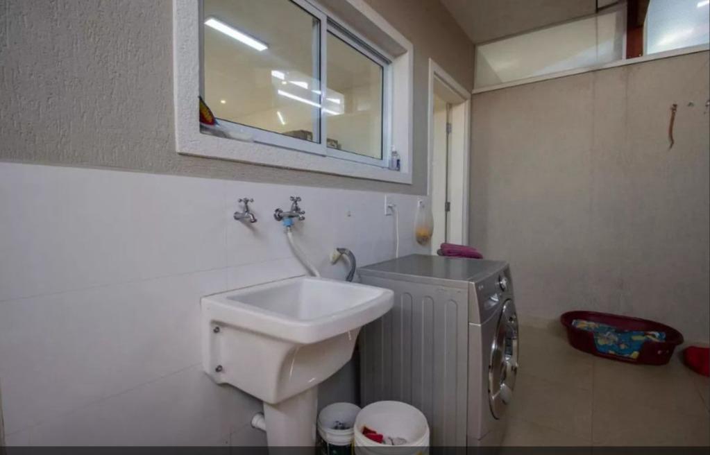 Lindo Sobrado Mobiliado à Venda no Jardim Pestana, Osasco/SP