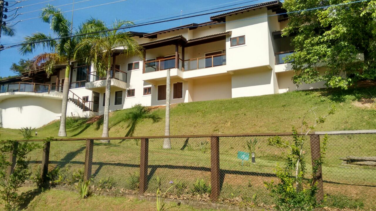 Bela casa no condomínio Parque dos Manacás em Jundiaí SP
