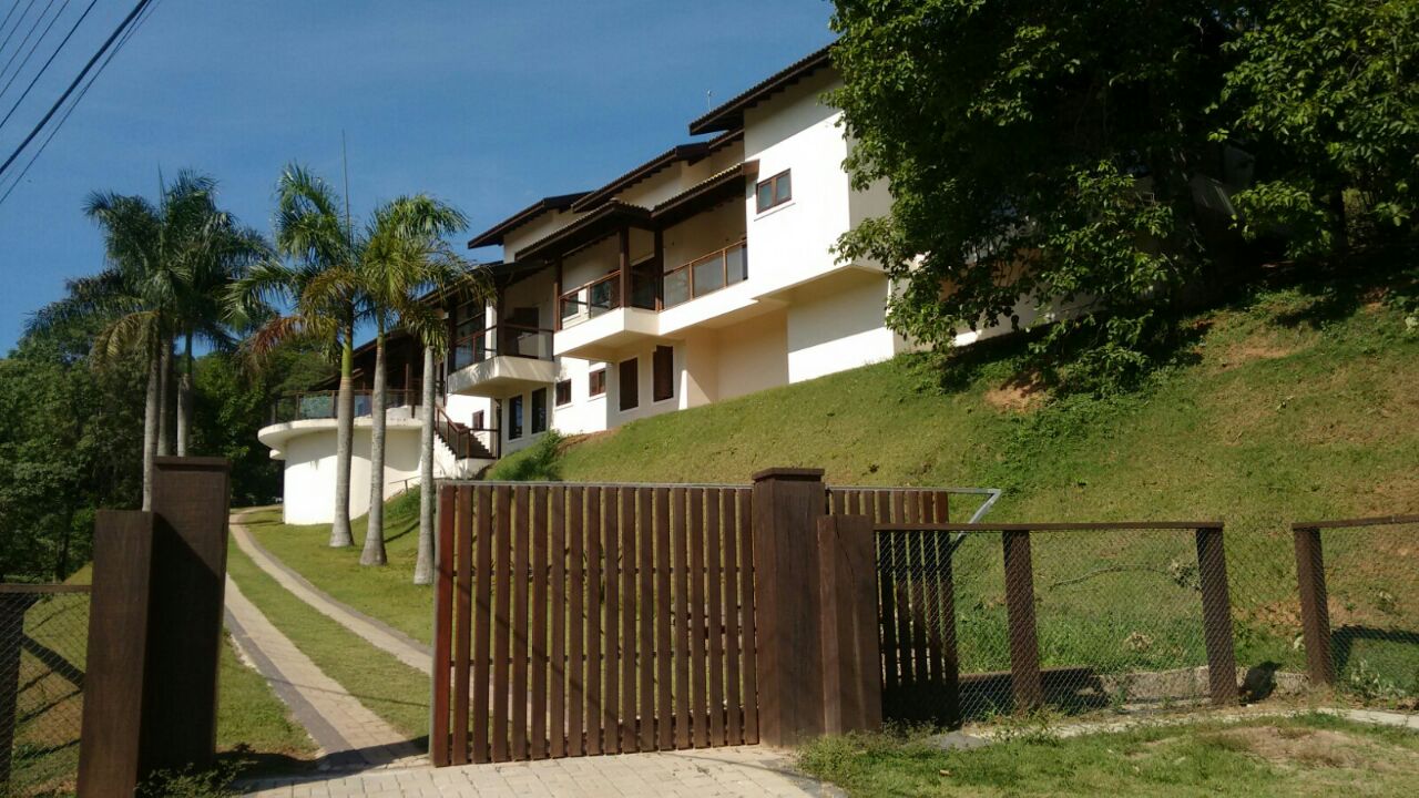 Bela casa no condomínio Parque dos Manacás em Jundiaí SP