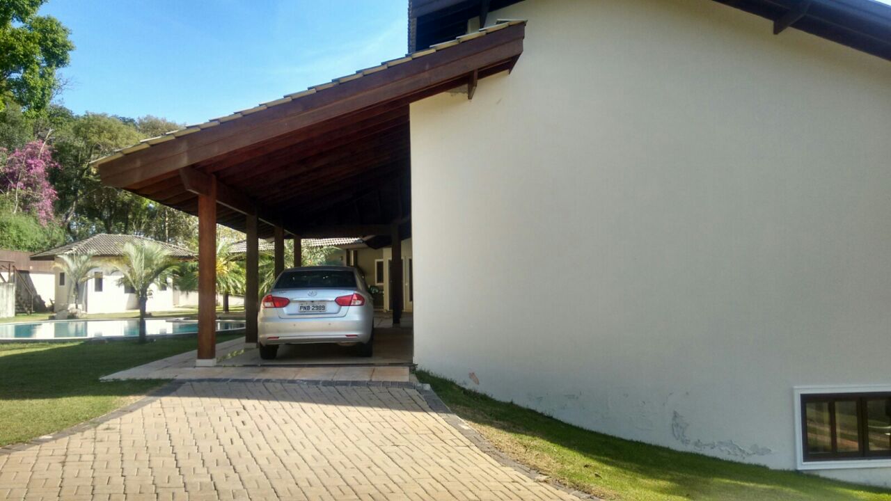 Bela casa no condomínio Parque dos Manacás em Jundiaí SP