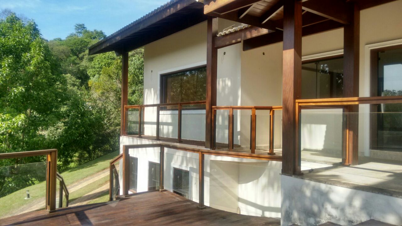 Bela casa no condomínio Parque dos Manacás em Jundiaí SP