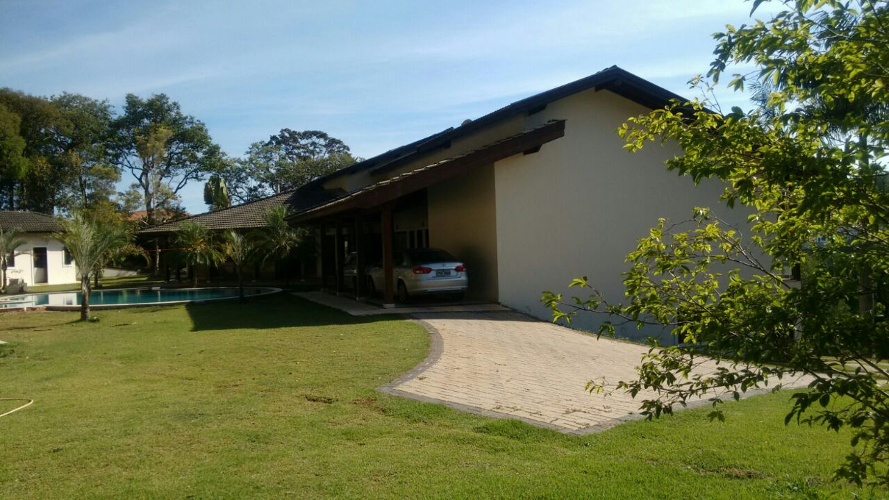 Bela casa no condomínio Parque dos Manacás em Jundiaí SP