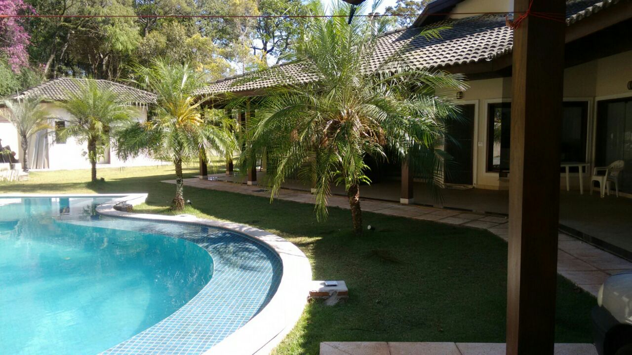 Bela casa no condomínio Parque dos Manacás em Jundiaí SP