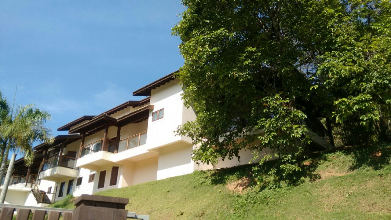 Bela casa no condomínio Parque dos Manacás em Jundiaí SP