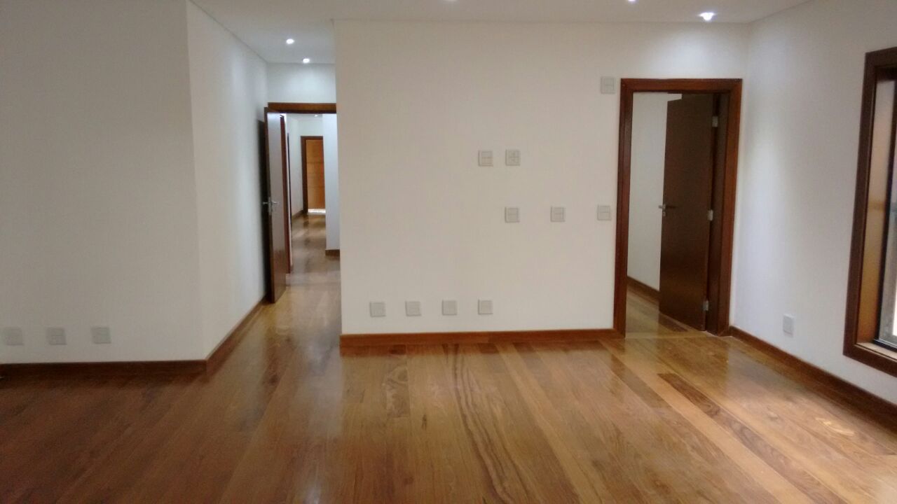 Bela casa no condomínio Parque dos Manacás em Jundiaí SP