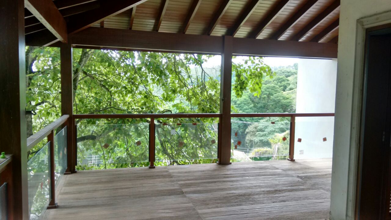 Bela casa no condomínio Parque dos Manacás em Jundiaí SP