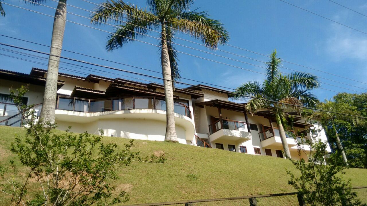 Bela casa no condomínio Parque dos Manacás em Jundiaí SP