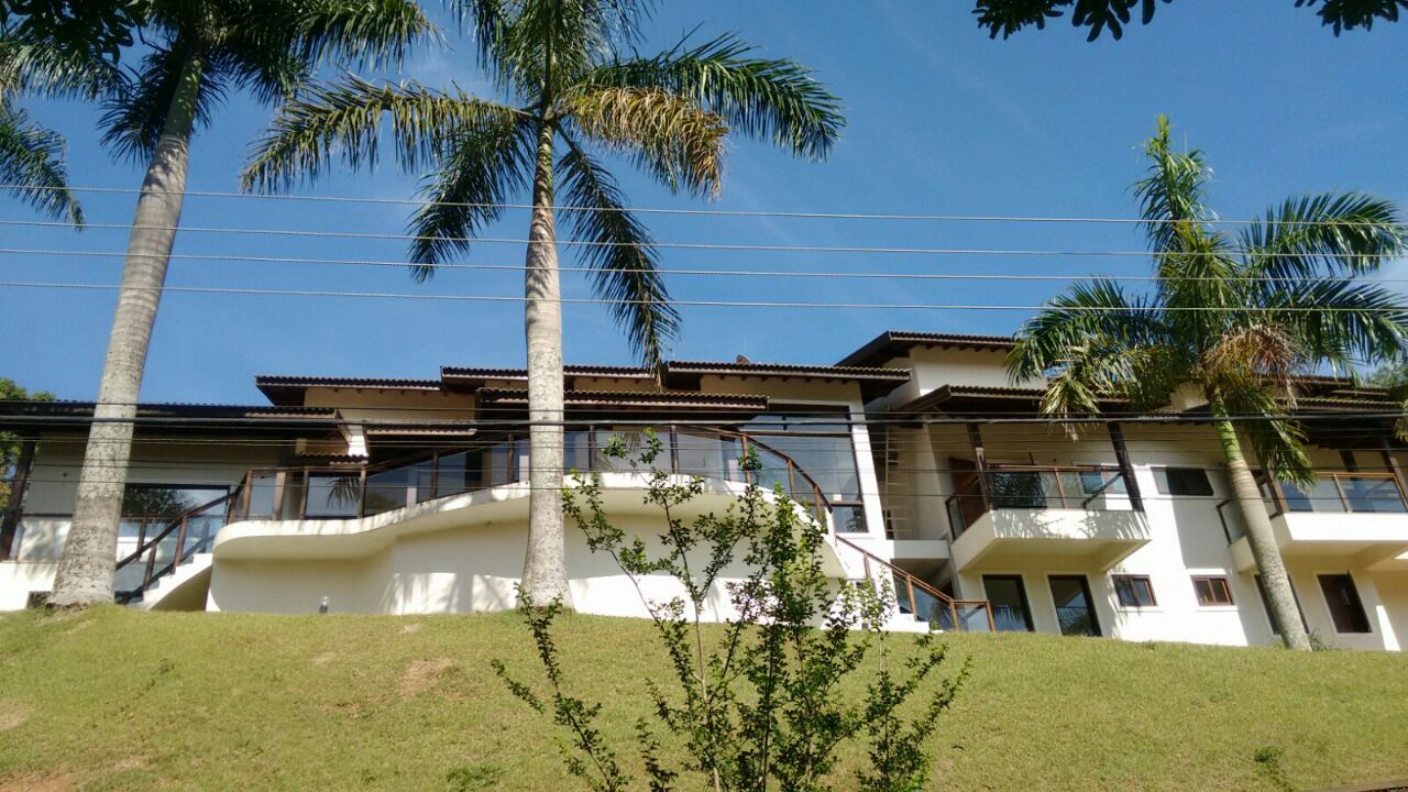 Bela casa no condomínio Parque dos Manacás em Jundiaí SP