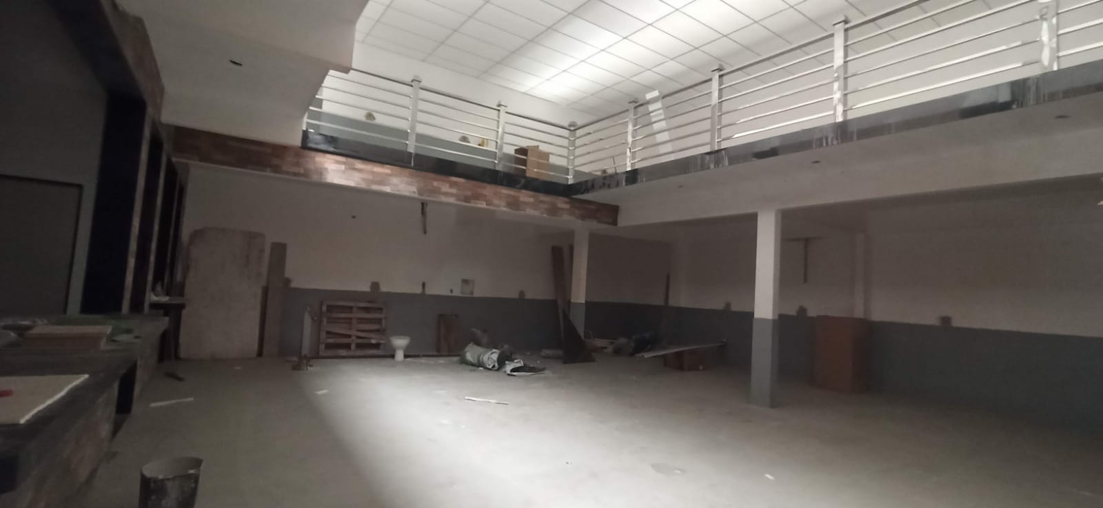PONTO COMERCIAL COM 2 PAVIMENTOS - JARDIM PEROLA