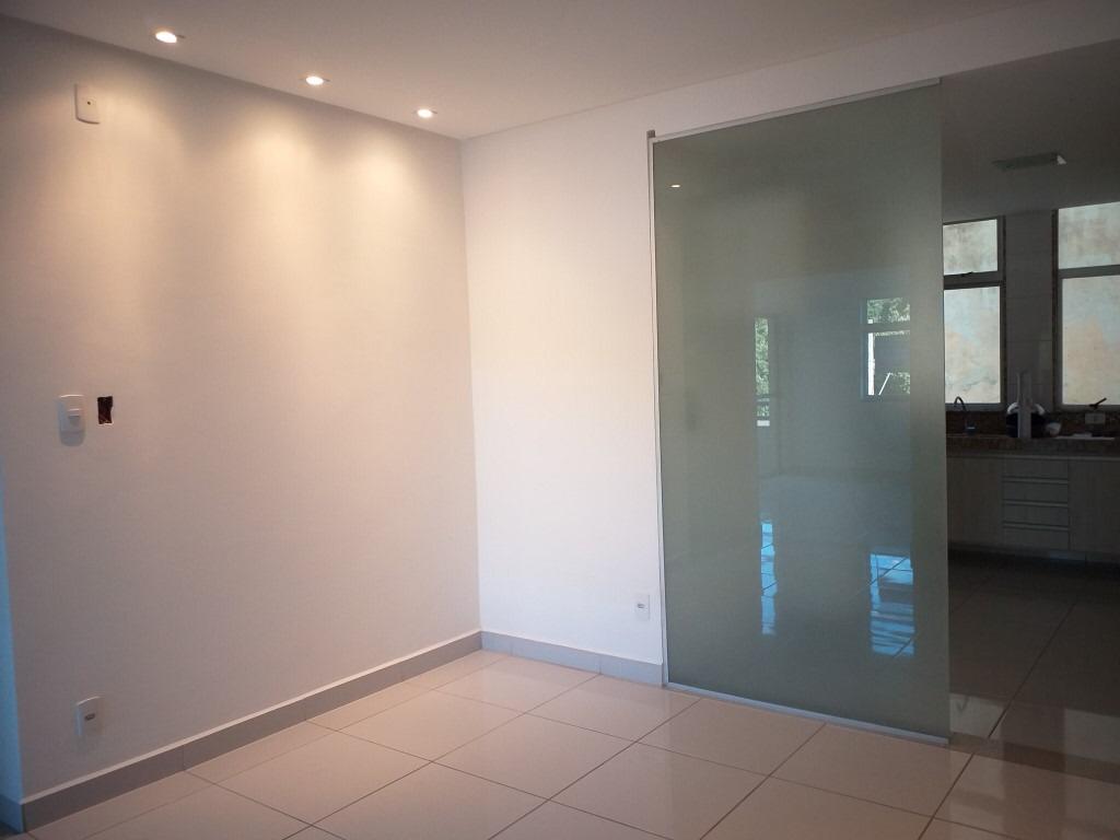 APARTAMENTO PRIMEIRO ANDAR