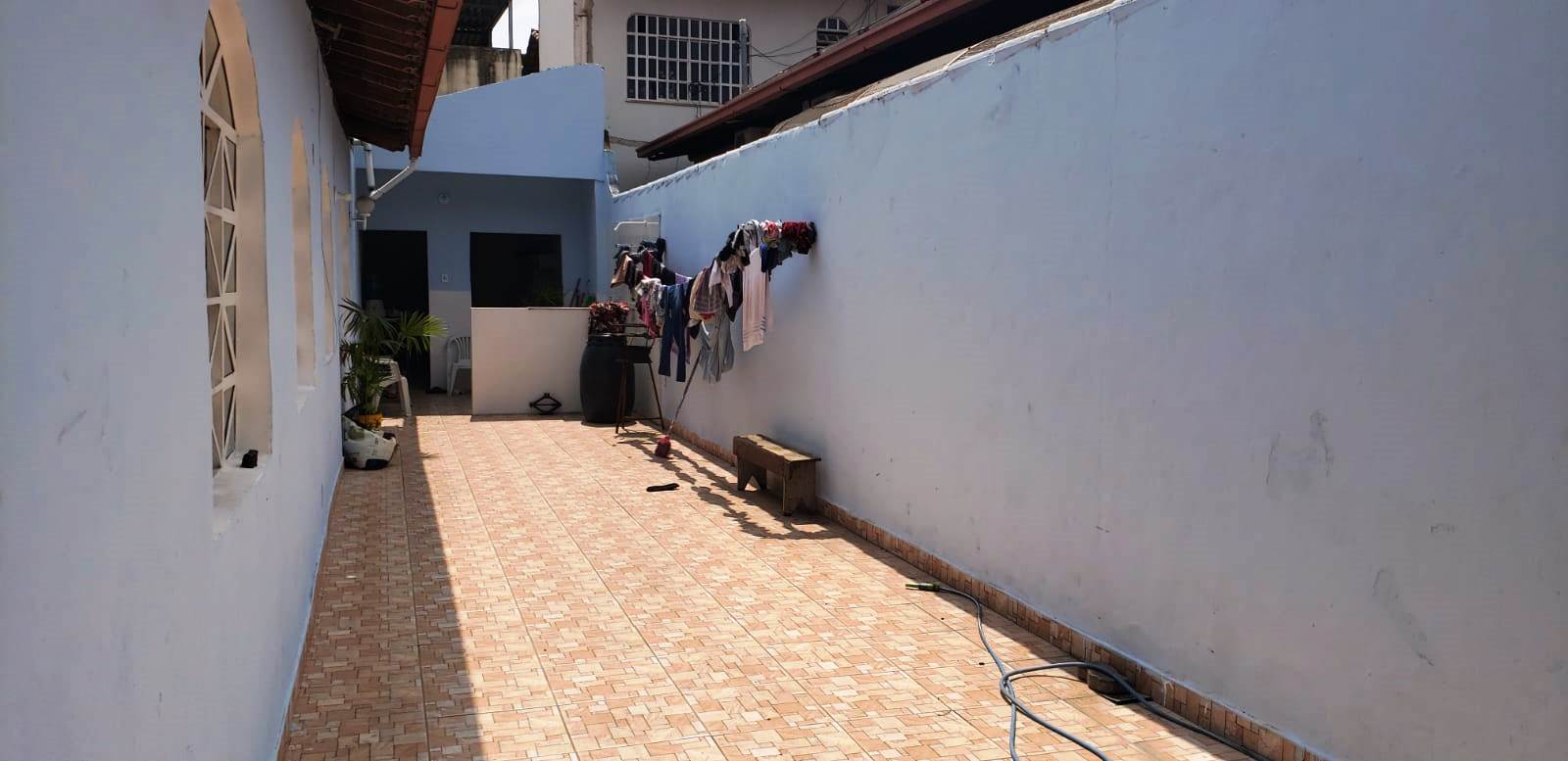 CASA BAIXA LOTE INTEIRO GRÃ DUQUESA