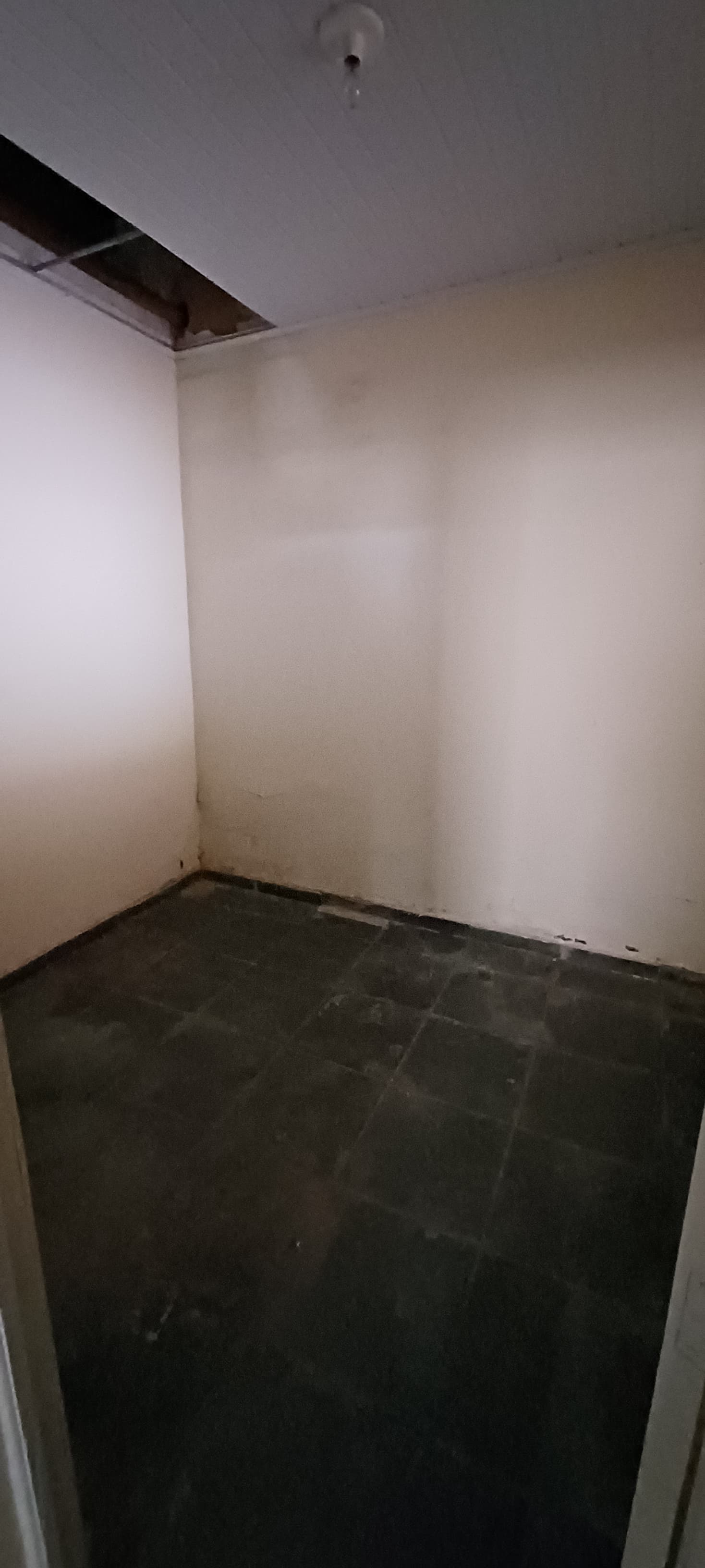 CASA NO BAIRRO DE LOURDES