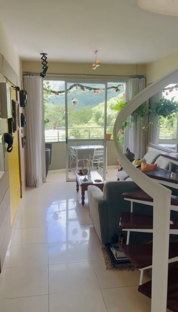 Cobertura na Ilha dos Araújos