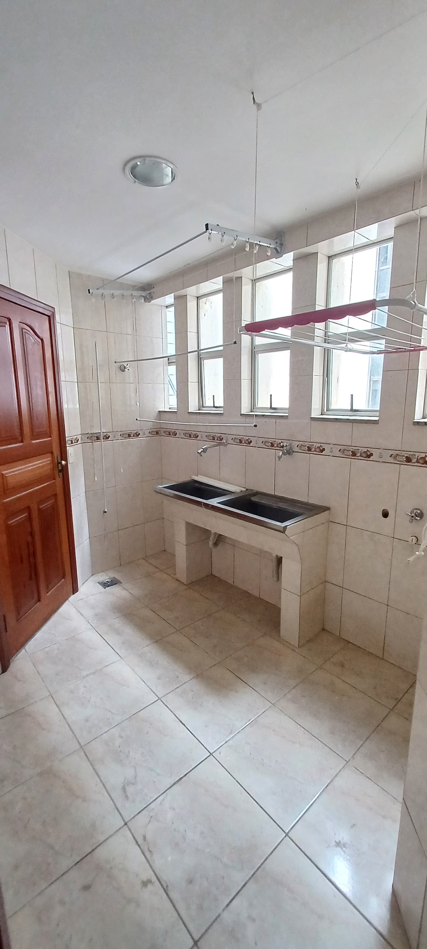 APARTAMENTO NO CENTRO