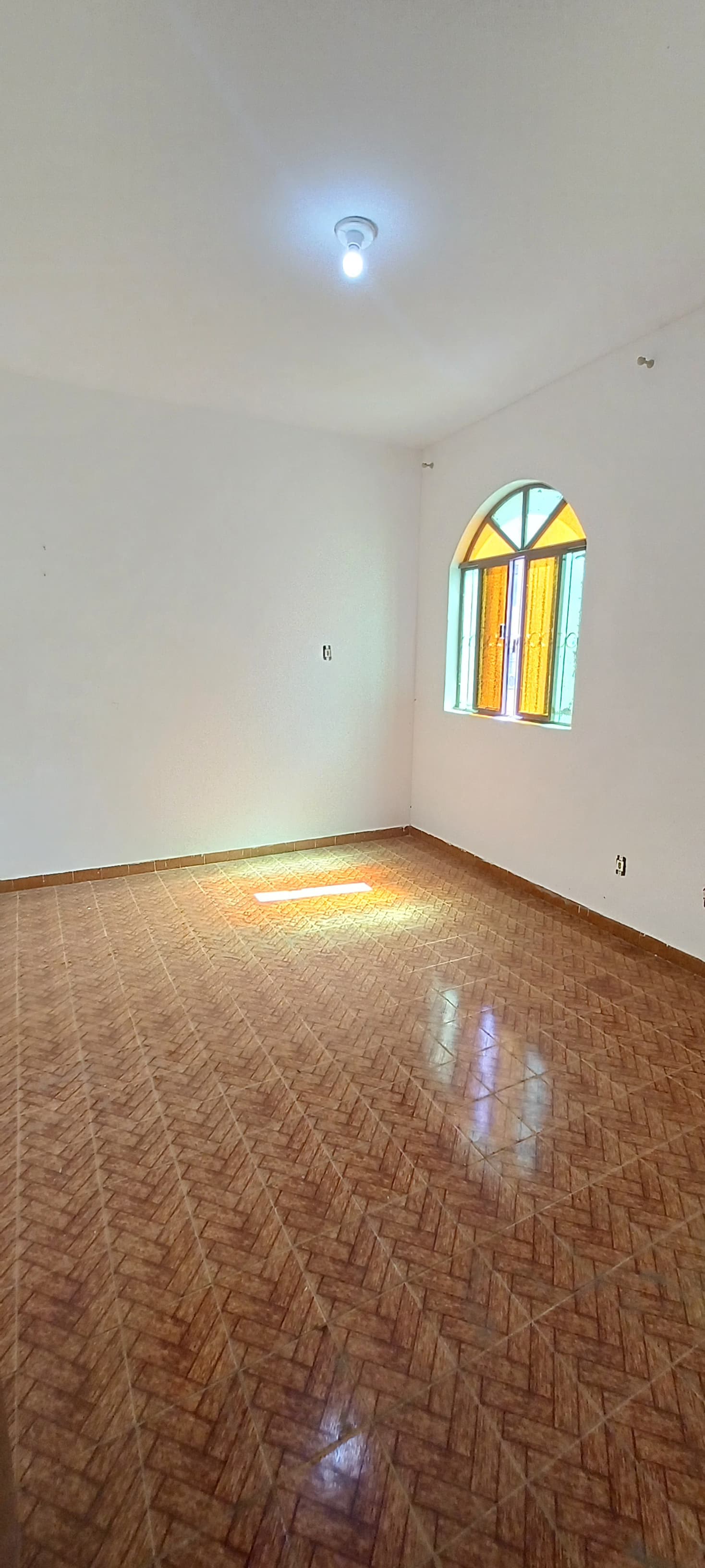 APARTAMENTO NO NOSSA SRA DAS GRAÇAS