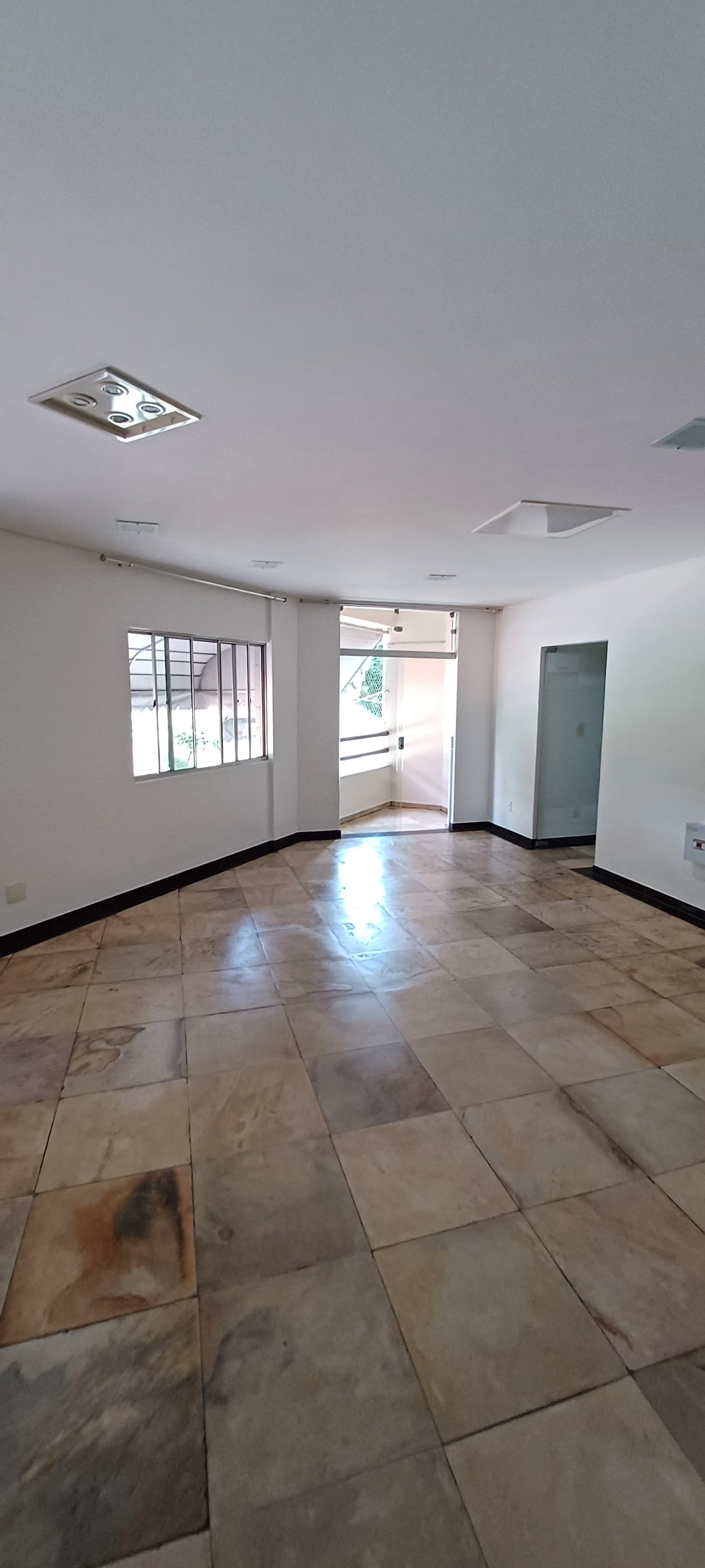 APARTAMENTO NO ESPLANADINHA