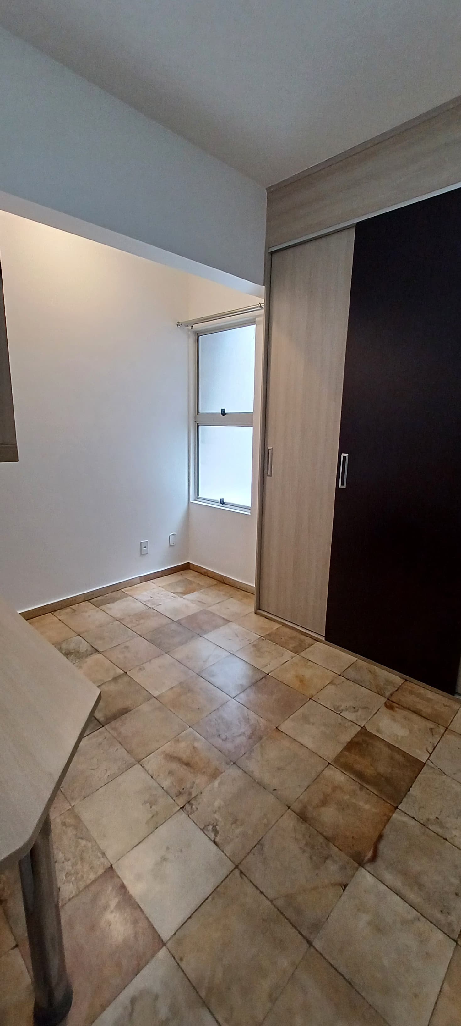 APARTAMENTO NO ESPLANADINHA