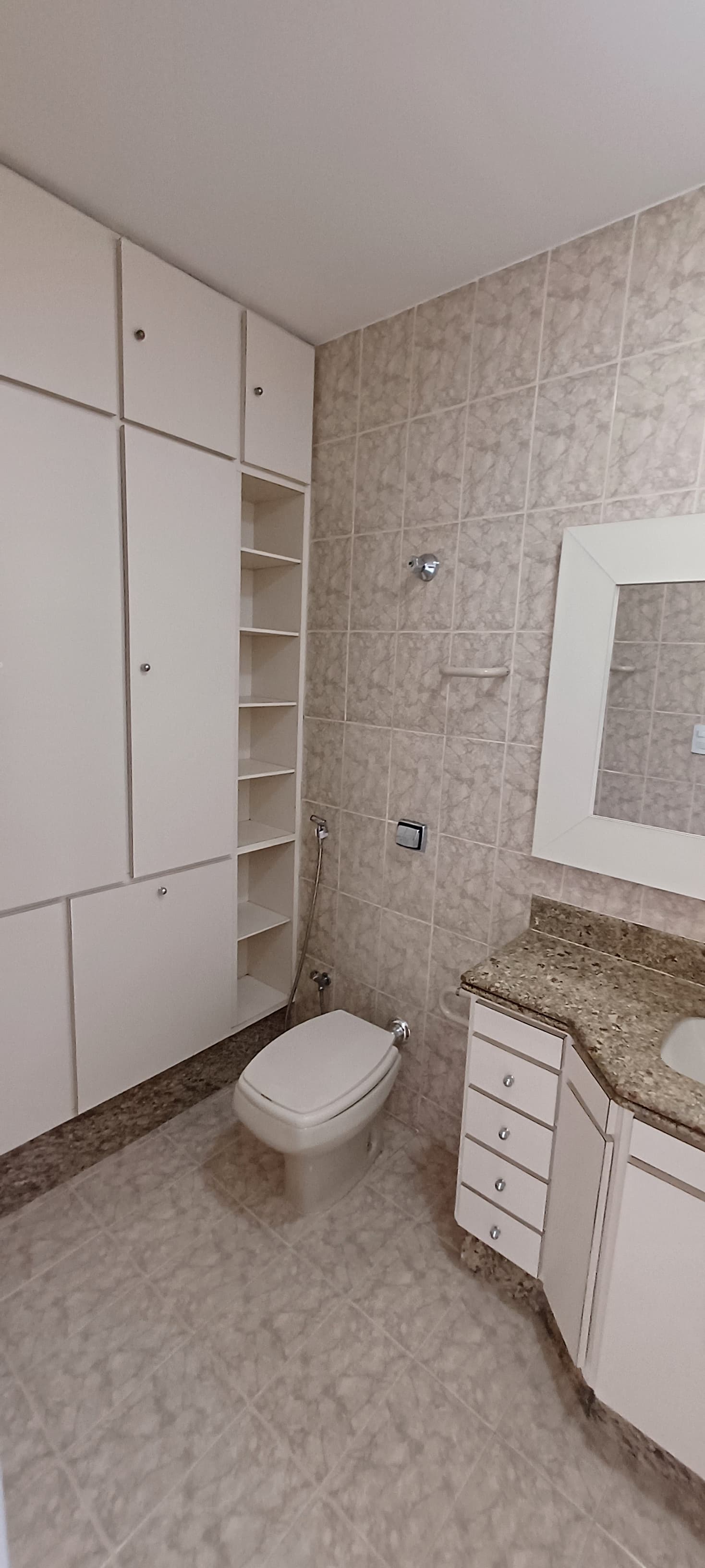 APARTAMENTO NO ESPLANADINHA