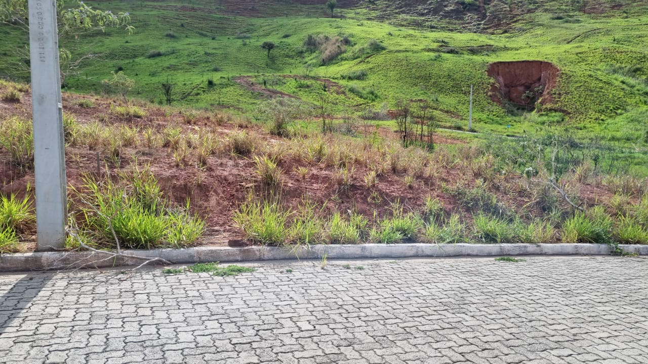 LOTE NO OURO VERDE