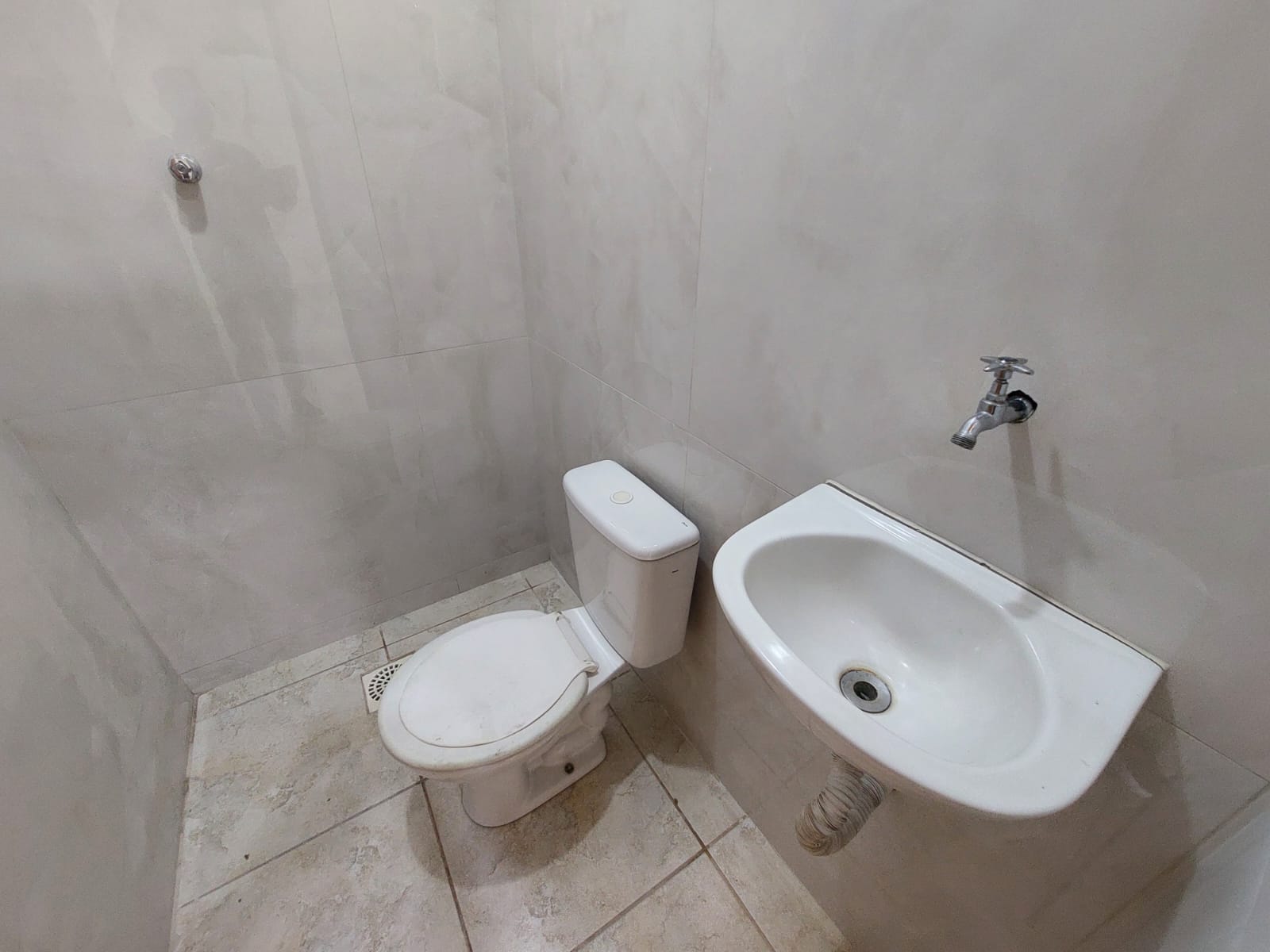 PONTO COMERCIAL NO VILA BRETAS